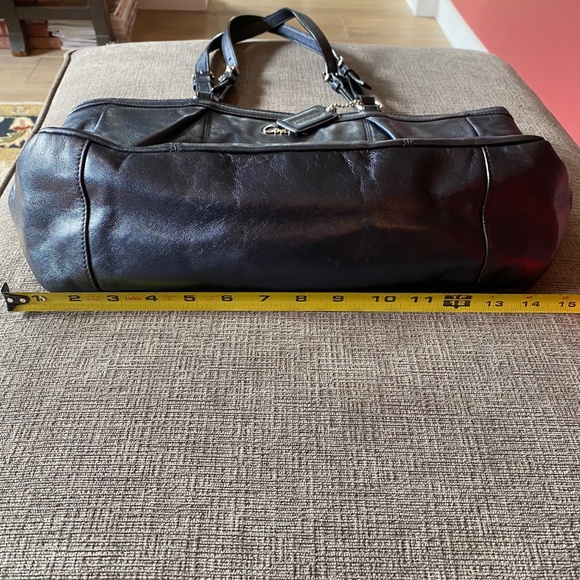 Ladies Coach handbag - Picture 8 of 14